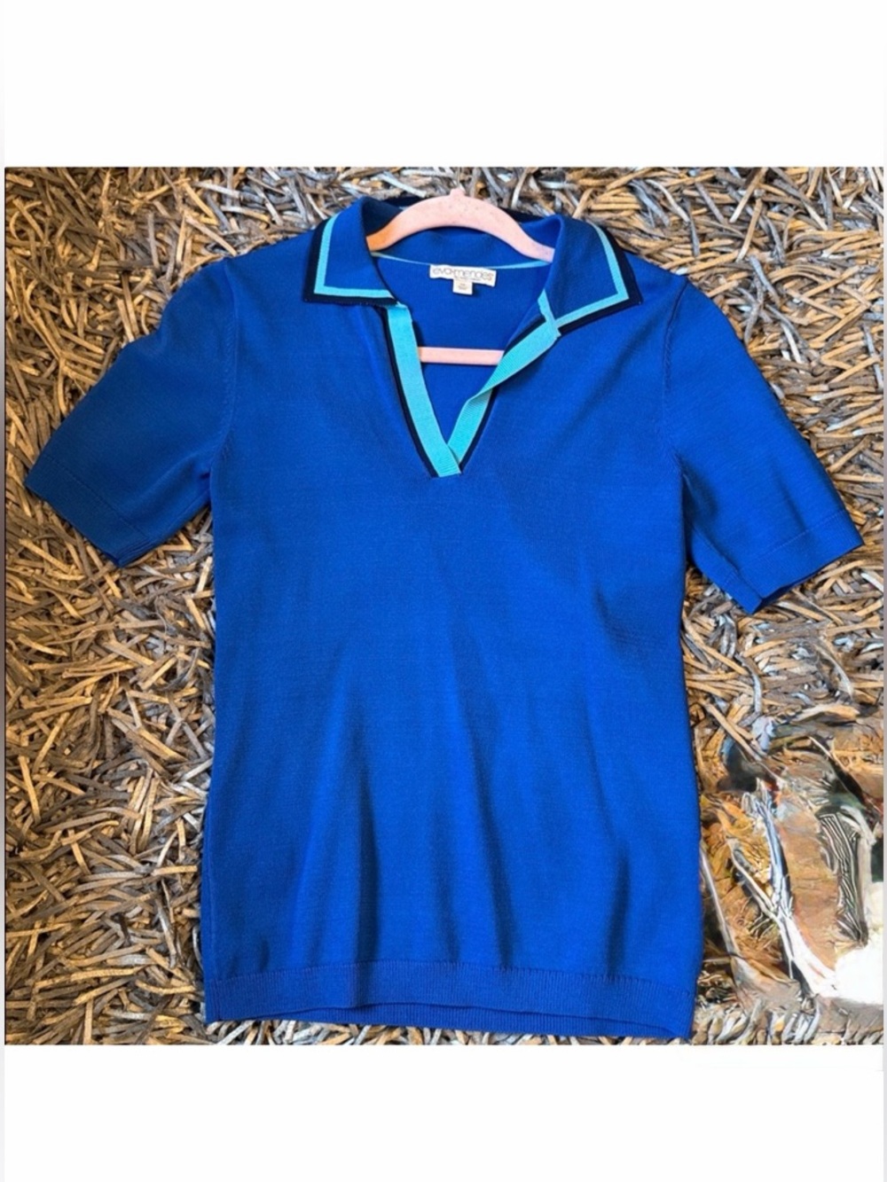 🌼 4/$13 - Eva Mendez New York & Company Blue Knit Top with Light Blue Trim